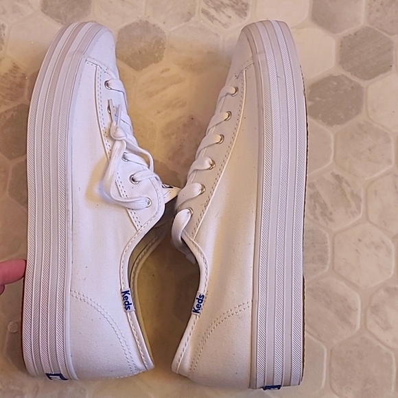 NWOT KEDS platform tennis shoes - Picture 7 of 7